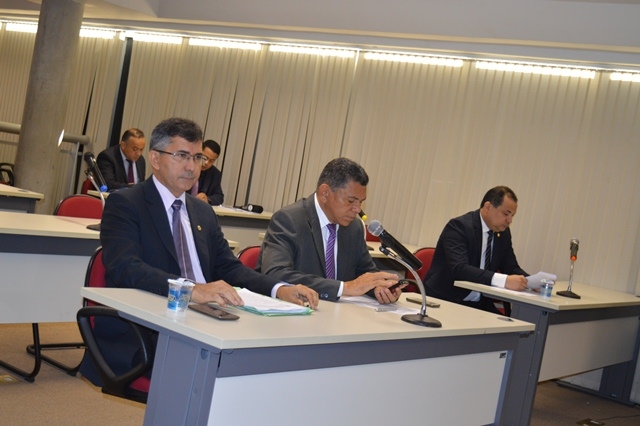 CCJ aprova gratificação de produtividade para servidores do IMEPI - Imagem 1