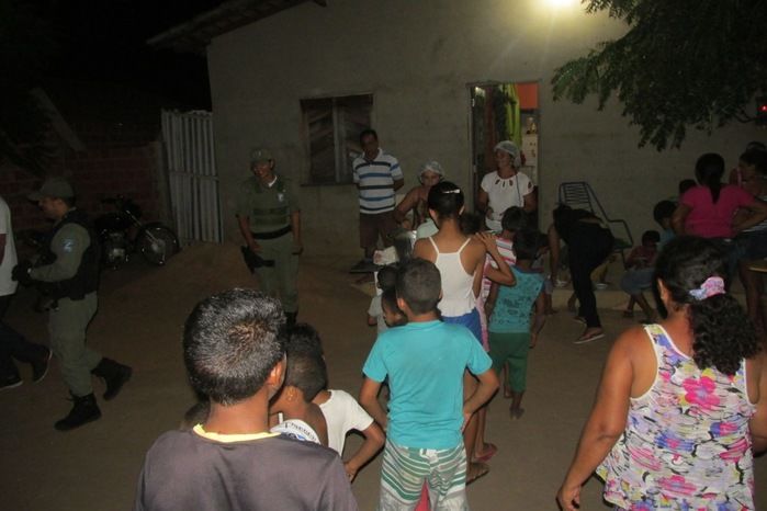 Policia do 18º BPM Realiza Ação Social nos Bairros de Água Branca - Imagem 6