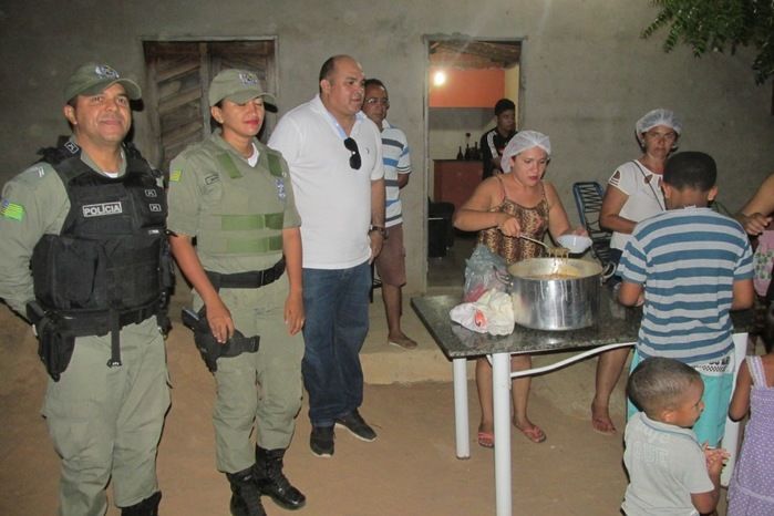 Policia do 18º BPM Realiza Ação Social nos Bairros de Água Branca - Imagem 5