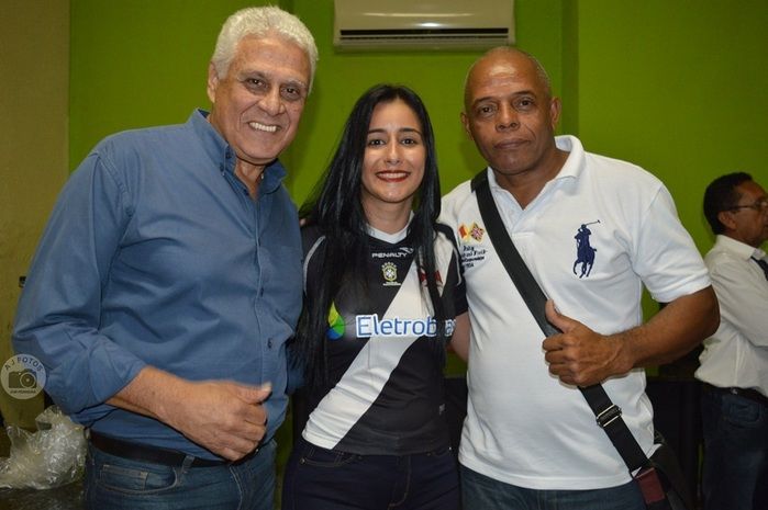 Fotos e autógrafos fizeram alegria dos fãs de Roberto Dinamite - Imagem 20