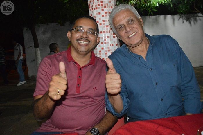 Fotos e autógrafos fizeram alegria dos fãs de Roberto Dinamite - Imagem 27