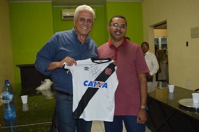 Fotos e autógrafos fizeram alegria dos fãs de Roberto Dinamite - Imagem 23