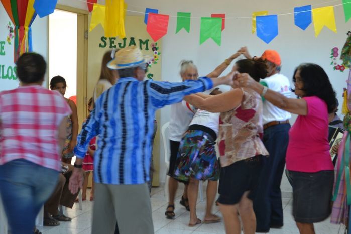 CRAS realiza festa junina para idosos do grupo Viva Idade - Imagem 9