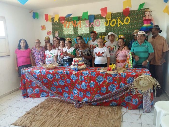 CRAS realiza festa junina para idosos do grupo Viva Idade - Imagem 69
