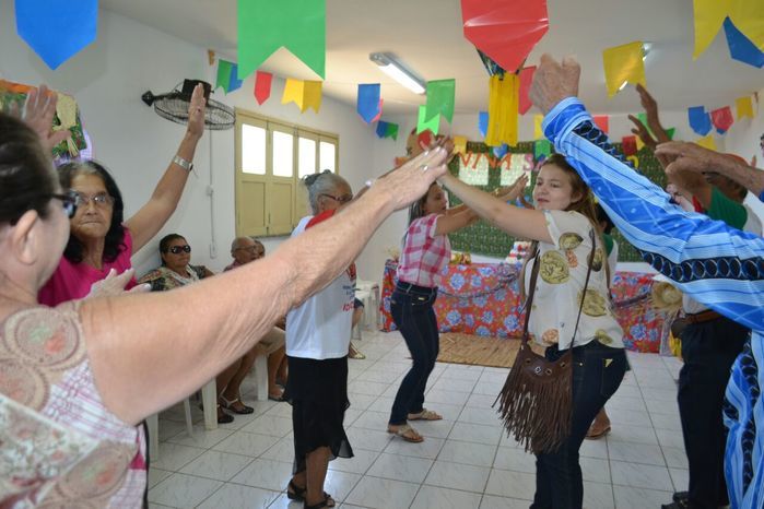 CRAS realiza festa junina para idosos do grupo Viva Idade - Imagem 14