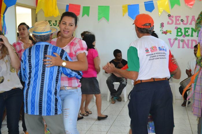 CRAS realiza festa junina para idosos do grupo Viva Idade - Imagem 5
