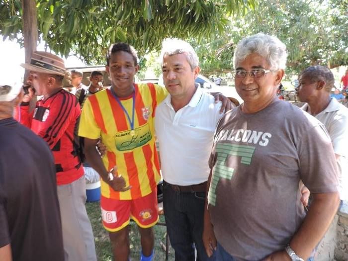 Prefeito Capote participou de final de campeonato  - Imagem 5