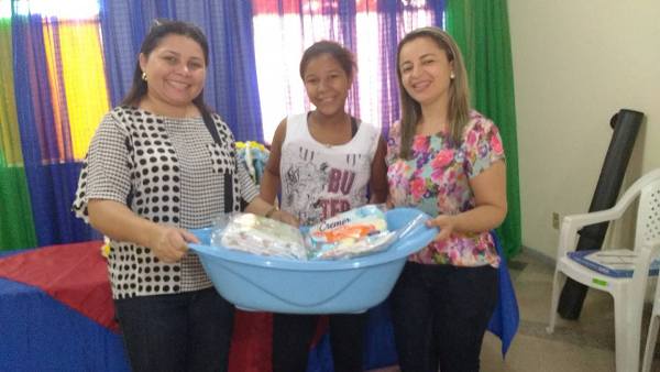 Assistência Social entrega Kits de Enxoval para as Gestantes - Imagem 1
