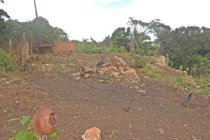 Imóvel com amplo terreno à venda no Bairro Santa Fé - Imagem 17
