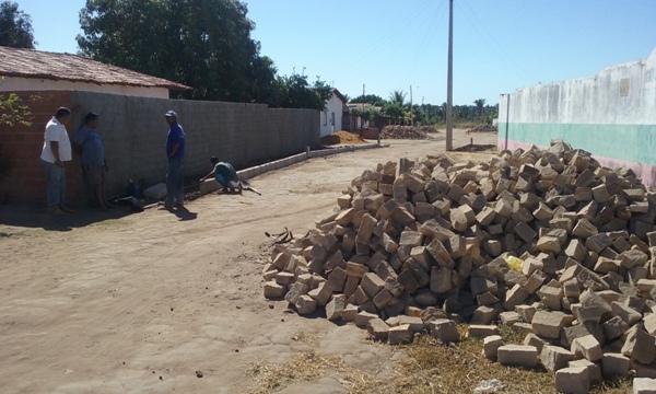 Ruas do Sol Nascente recebem pavimentação em Paralelepípedo - Imagem 3