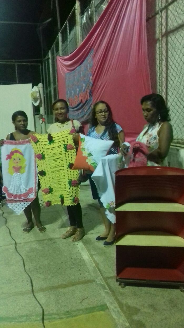 Alunos do EJA realizam primeira mostra de trabalhos artesanais. - Imagem 24