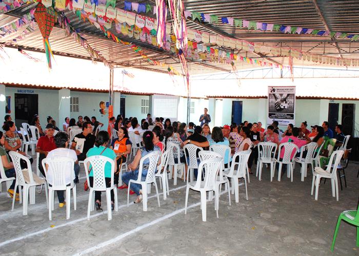 Público alvo participa em massa do I Seminário Drogas Por quê? - Imagem 2