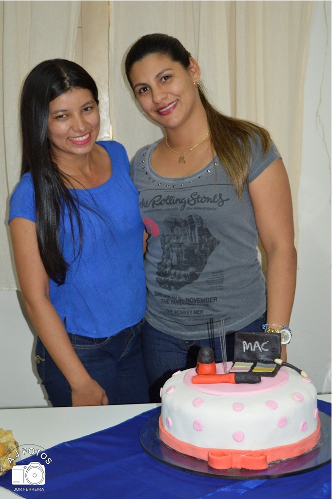 Equipe SEMTAS faz surpresa para Auxiliar Administrativa  - Imagem 19