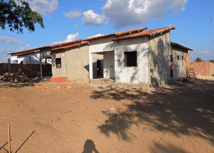 A. J. B Construtora está construindo casa através de financiamento - Imagem 16