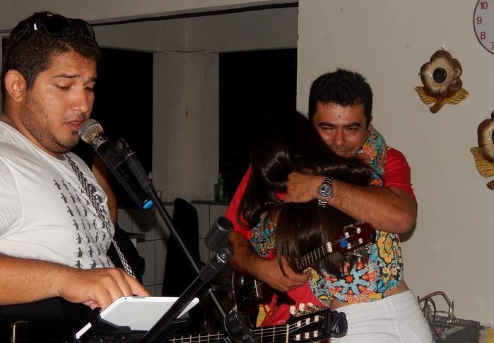 Família comemora aprovação da filha no vestibular de medicina. - Imagem 25