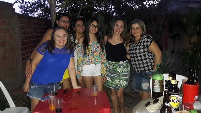 Família comemora aprovação da filha no vestibular de medicina. - Imagem 11