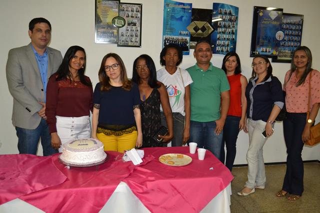 Mesa redonda debateu os 10 anos da Lei Maria da Penha - Imagem 17