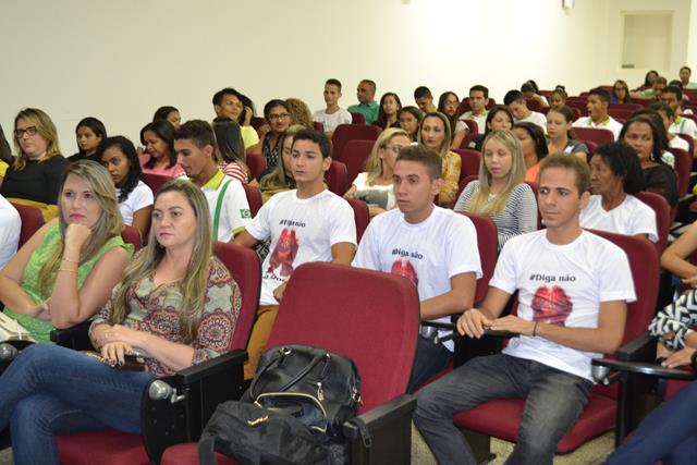Mesa redonda debateu os 10 anos da Lei Maria da Penha - Imagem 2