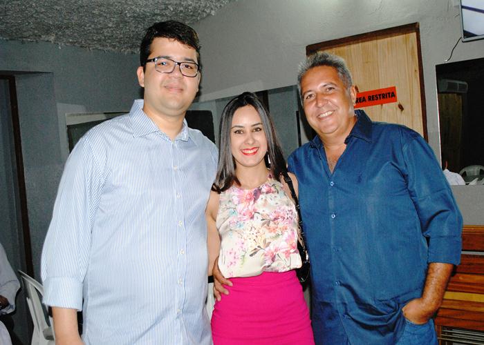 Banda Retrôp2 surpreende público com apresentação na boate Casarão  - Imagem 12