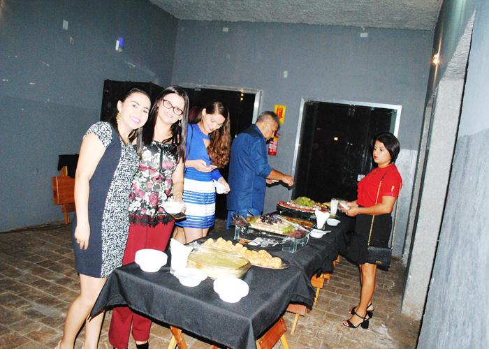 Banda Retrôp2 surpreende público com apresentação na boate Casarão  - Imagem 1