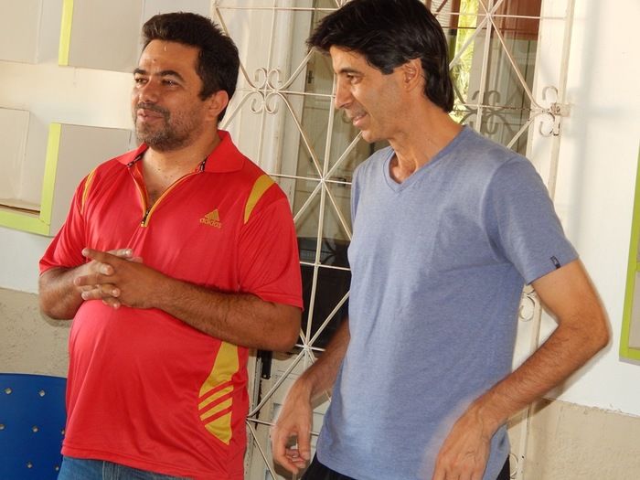 Mauro Galvão esteve com adolescentes e jogou com veterano. - Imagem 1