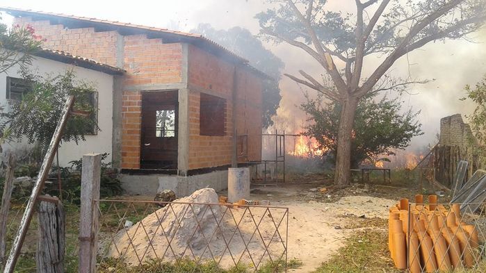 Grupo de voluntários contêm incêndio de grande proporção em Barras - Imagem 5