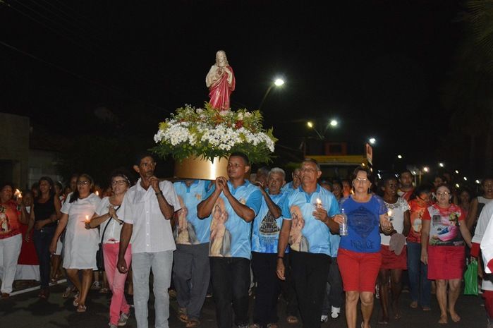 Procissão de abertura dos festejos Sagrado Coração de Jesus  - Imagem 19
