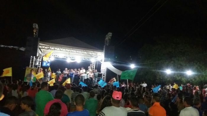 Multidão prestigia Capote em grande comício no Barreiro do Alcides - Imagem 2