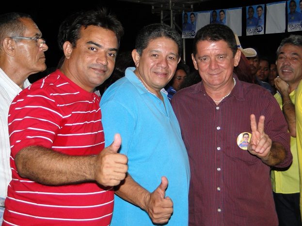 Capote arrasta multidão em grande comício no bairro Matadouro - Imagem 6