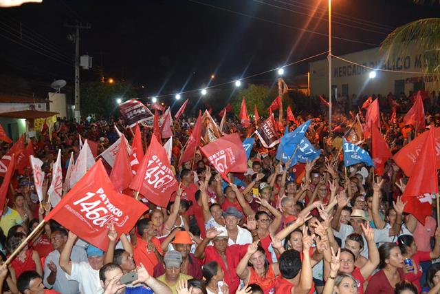 Venicio do Ó abre comitê com arrastão popular em Pimenteiras - Imagem 14