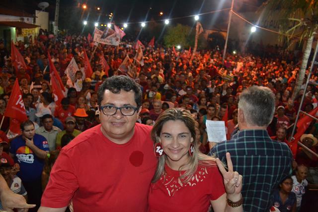 Venicio do Ó abre comitê com arrastão popular em Pimenteiras - Imagem 15