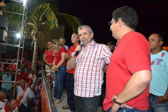 Venicio do Ó abre comitê com arrastão popular em Pimenteiras - Imagem 11