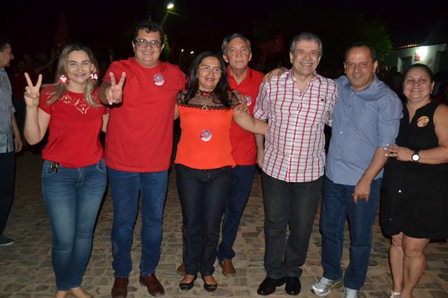 Venicio do Ó abre comitê com arrastão popular em Pimenteiras - Imagem 1