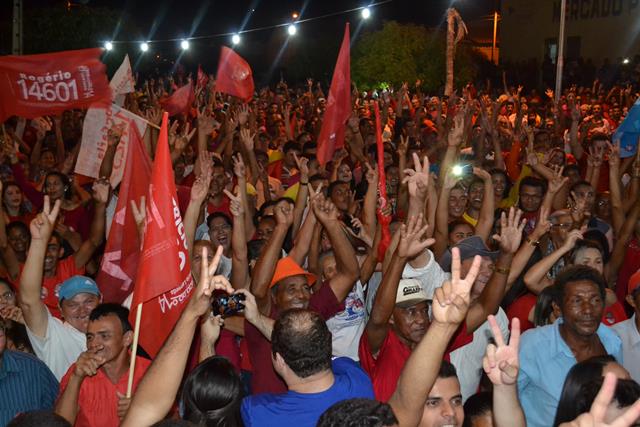 Venicio do Ó abre comitê com arrastão popular em Pimenteiras - Imagem 9