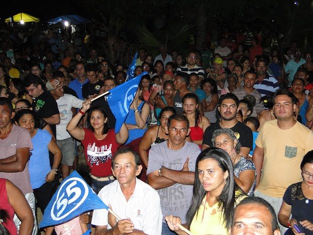 Capote e Manin realizaram grande comício no Bairro de Fátima  - Imagem 8