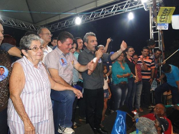 Capote e Manin realizaram grande comício no Bairro de Fátima  - Imagem 3