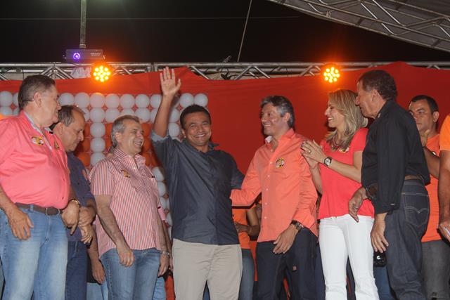 Coligação Muda Valença realiza comício no Novo Horizonte - Imagem 7