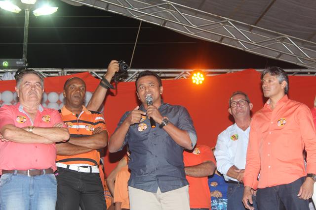 Coligação Muda Valença realiza comício no Novo Horizonte - Imagem 9