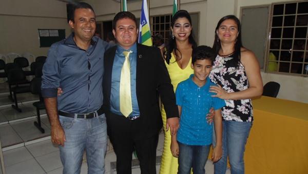 Prefeito, Vice-Prefeito e vereadores são empossados em Santo Inácio - Imagem 51