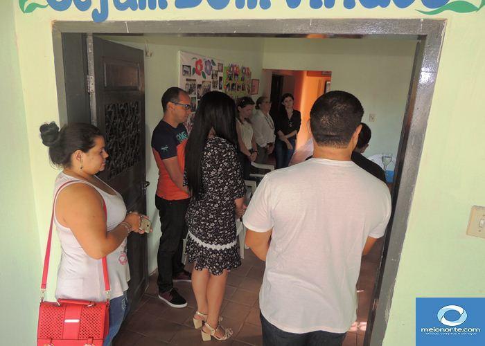 Padre Paulo Sergio realiza a bênção das instalações do CRAS da Vila - Imagem 2