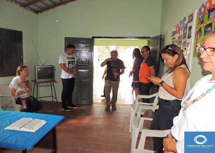 Padre Paulo Sergio realiza a bênção das instalações do CRAS da Vila - Imagem 7