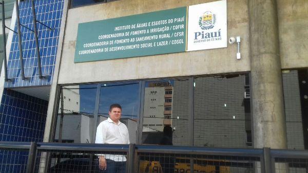 Prefeito solicitou kits de irrigação para  agricultores - Imagem 3