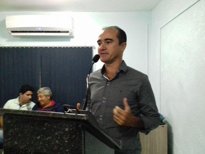 Vereador Toinho de Quincas toma posse em Dom Expedito Lopes. - Imagem 48