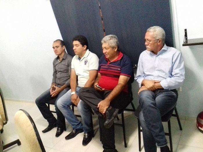 Vereador Toinho de Quincas toma posse em Dom Expedito Lopes. - Imagem 17