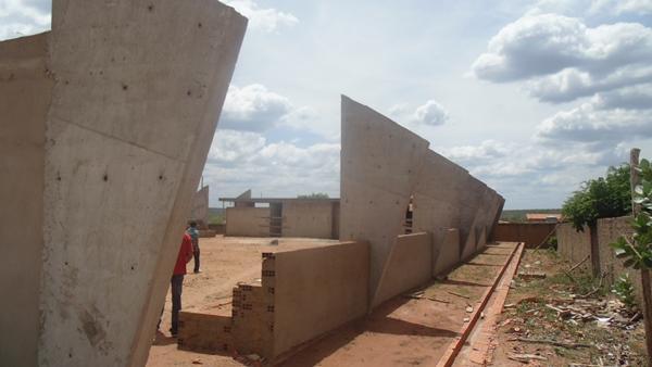 prefeito começa seus trabalhos visitando obras em Santo Inácio      - Imagem 4