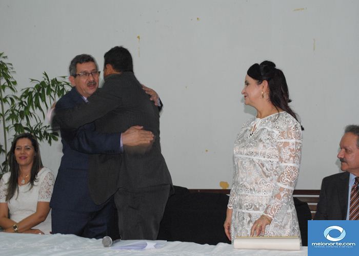 Alvimar Martins e Betinha Brandão são empossados pela câmara  - Imagem 40