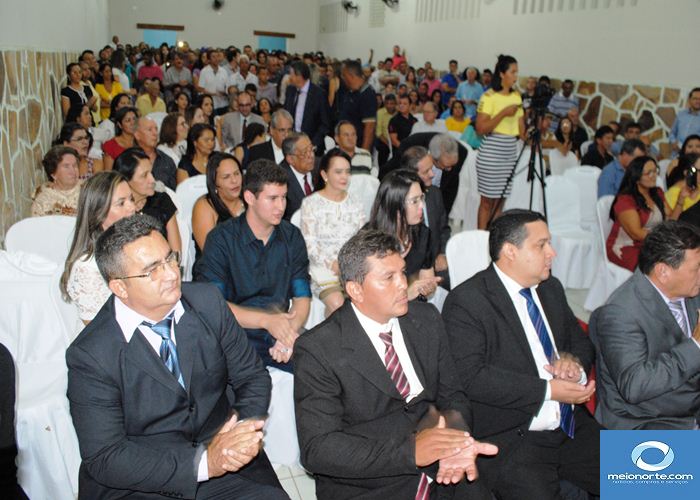 Alvimar Martins e Betinha Brandão são empossados pela câmara  - Imagem 22
