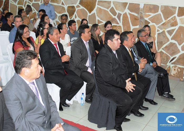 Alvimar Martins e Betinha Brandão são empossados pela câmara  - Imagem 24