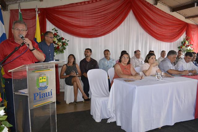 Governador Wellington Dias visita Valença, Pimenteiras e Lagoa do S - Imagem 38