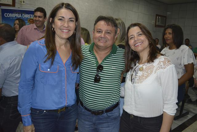 Governador Wellington Dias visita Valença, Pimenteiras e Lagoa do S - Imagem 23